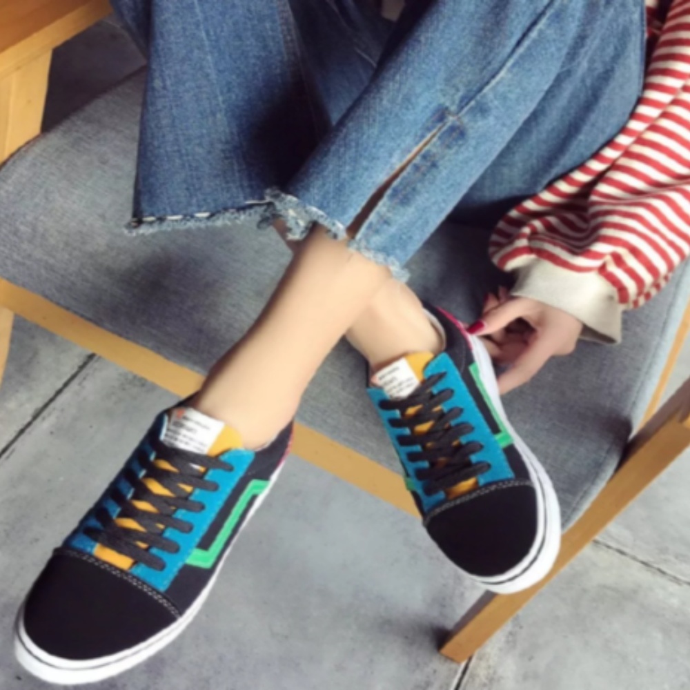 Color Block Lace Up Sneakers